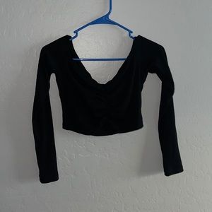 Black no shoulder top with sleeves